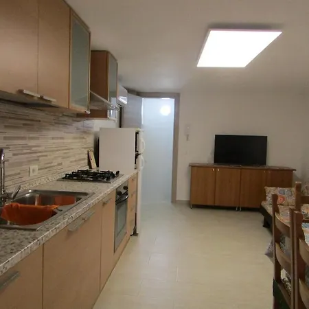Prázdninový dům Le Casette Del Cortile In Centro 2 *